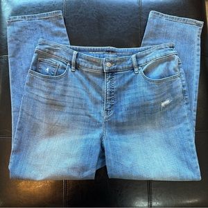 CHICO’S - SO SLIMMING GIRLFRIEND SLIM LEG CROP - SIZE 14 (CHICO SIZE 2.5)